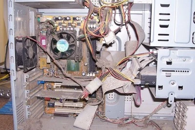 Cómo limpiar una computadora de polvo y suciedad