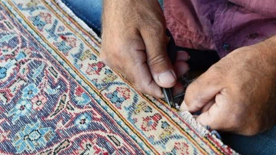 Consejos para arreglar alfombras con bordes deshilachados