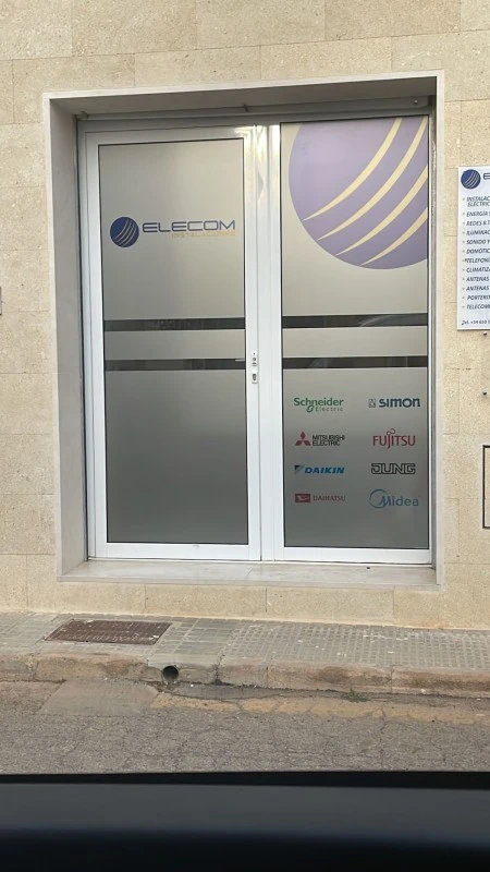 Elecom Electricidad y Fontaneria S.L.