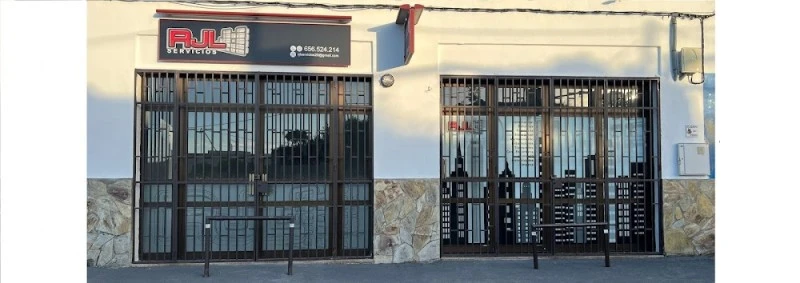 RJL Servicios Reformas Jardineria Limpieza Seguros Caser