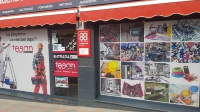 Ferretería Tesan Peligros