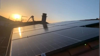 Instalcor - (Instalaciones fotovoltaicas y Montajes Eléctricos)