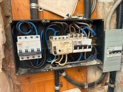 LAMPISTERIA NJ-SERVICIOS
