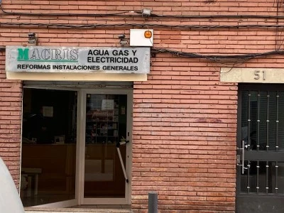 Macris