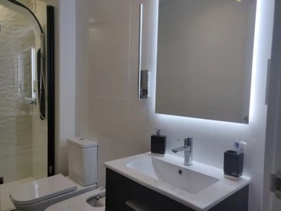 Reformas Baños,Albañil Fontanero Iván