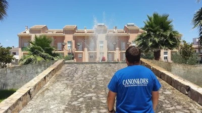 Canonades