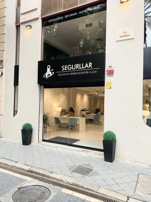 SEGURLLAR interiors